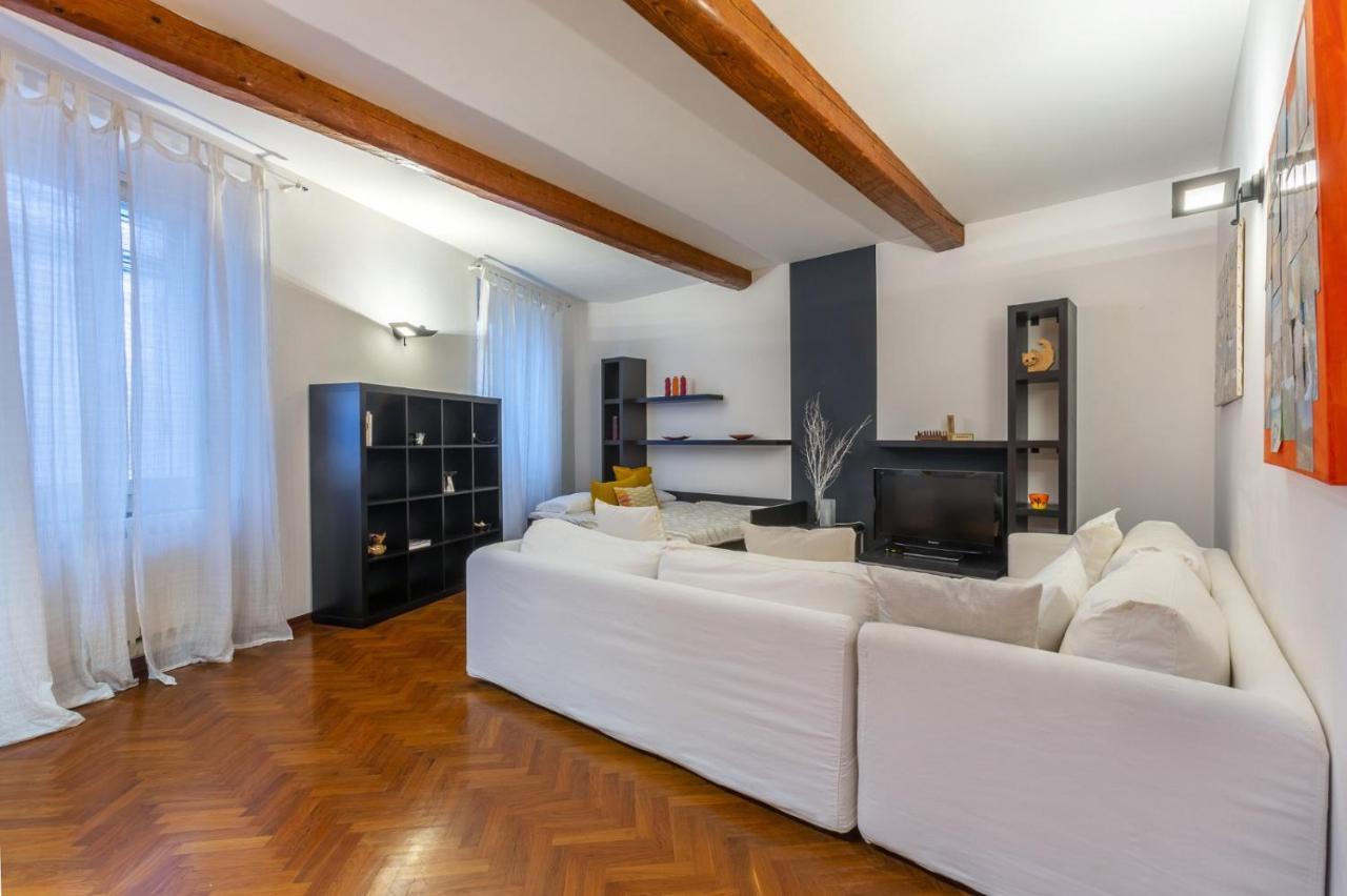 Central Ferrara Apartment ภายนอก รูปภาพ