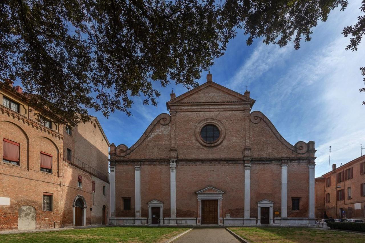 Central Ferrara Apartment ภายนอก รูปภาพ